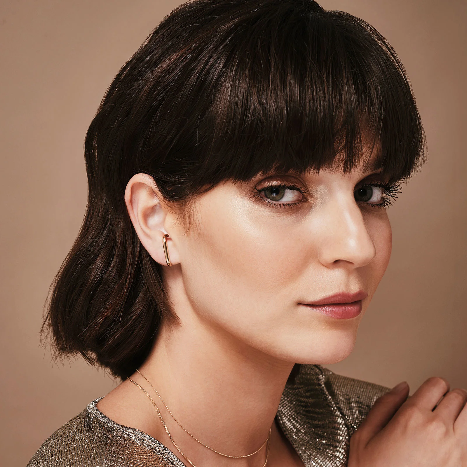 עגילים חובקים מזהב צהוב 14 קראט - סאנשיין - Image 2